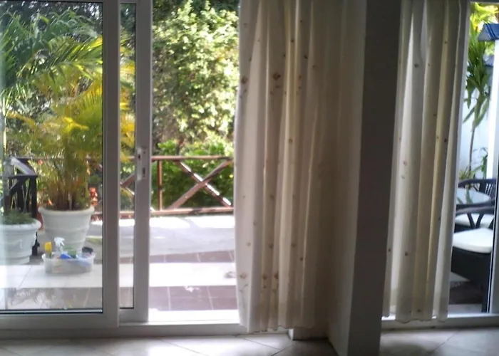 Rum i privatbostad Chez Lorna 3 Nights Or De Quincey Village